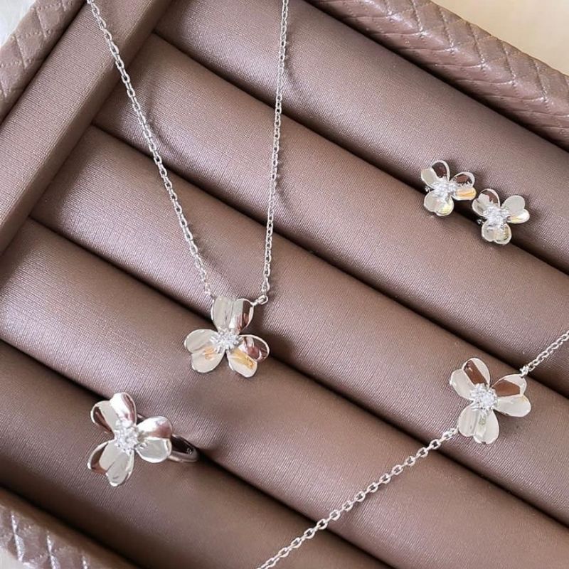 Conjunto Prata Flor