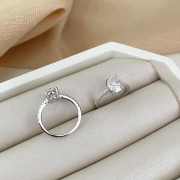 Anel Prata Solitário Cravejado 7x9mm Moissanite