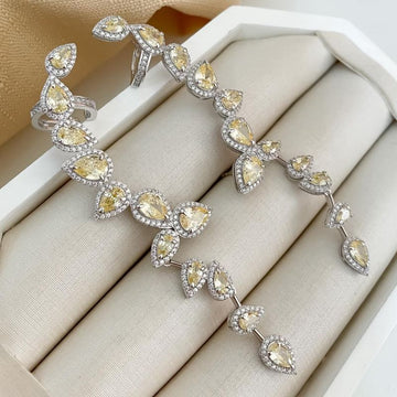Brinco Prata Earcuff em Pedras Amarelas Cravejado 5mm
