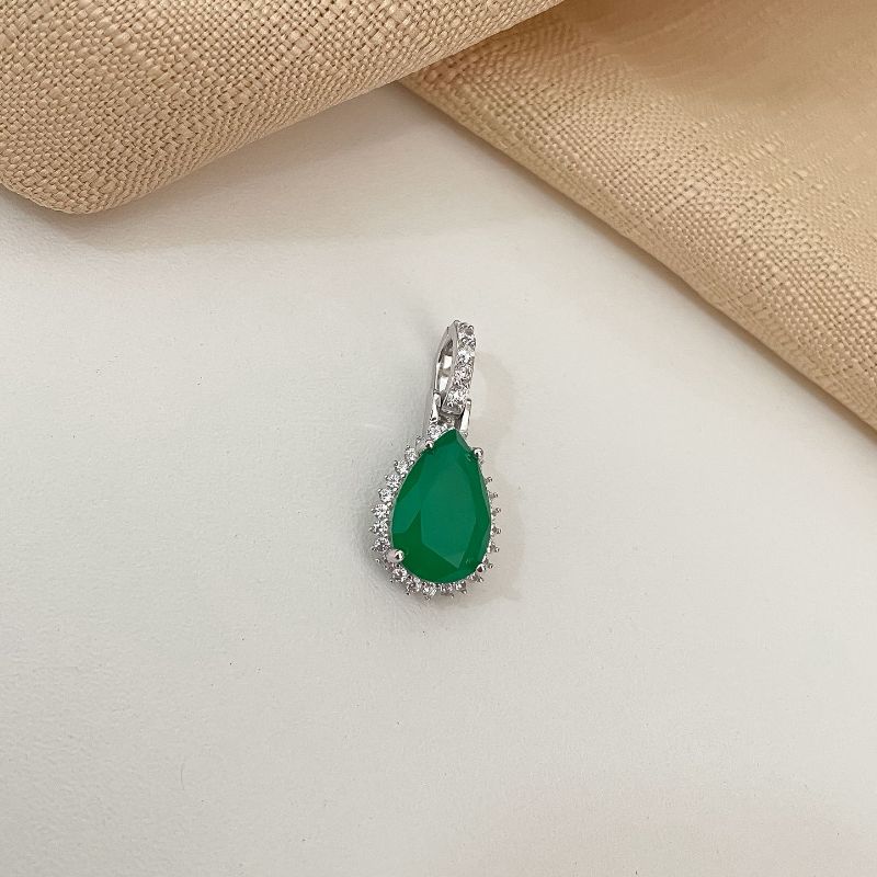 Pingente Prata Gota Cravejada 10x14mm