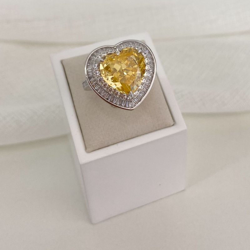 Anel Prata Coração Amarelo 12mm