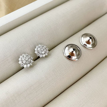 Brinco Prata Flor Moissanite 2mm