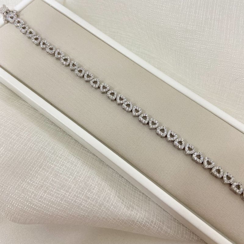 Pulseira Prata Corações Cravejada 1mm 17cm