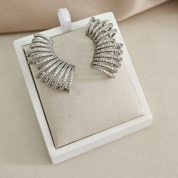 Brinco Prata Earcuff Cravejado