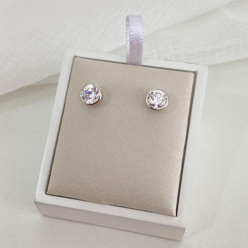 Brinco Prata Pedra Cristal 6mm