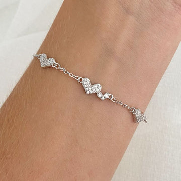 Pulseira Prata 4 Corações Cravejados