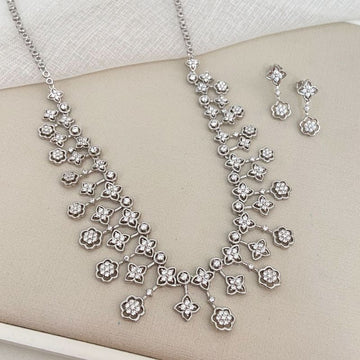 Conjunto Prata Flores Cristal