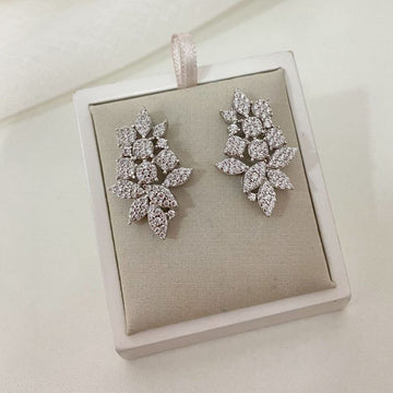 Brinco Prata Earcuff Cravejado