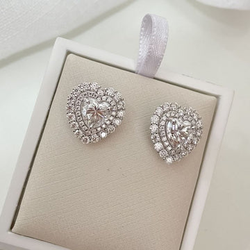 Brinco Prata Coração Cravejado Moissanite 7.7mm